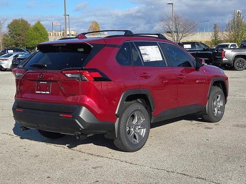 2025 Toyota RAV4 XLE