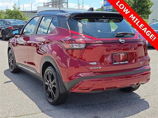 2023 Nissan Kicks SR