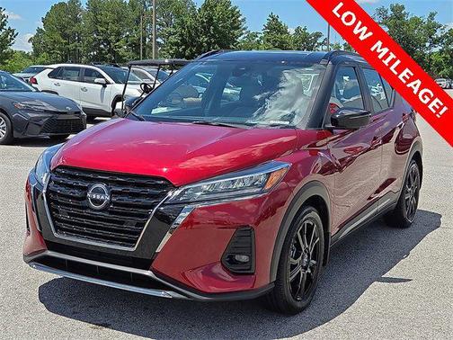 2023 Nissan Kicks SR