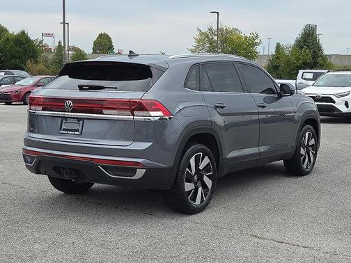 2024 Volkswagen Atlas Cross Sport 2.0T SE w/Technology