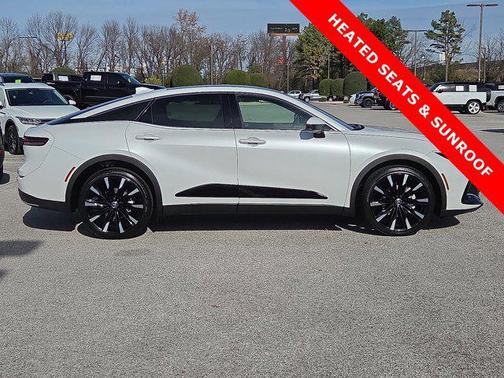 2024 Toyota Crown Platinum