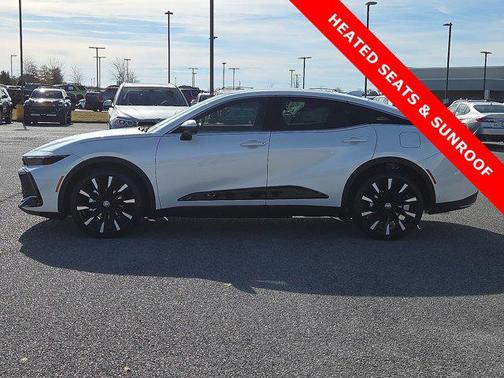 2024 Toyota Crown Platinum