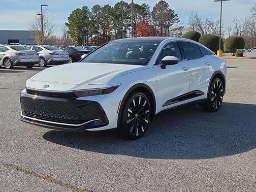 2024 Toyota Crown Platinum