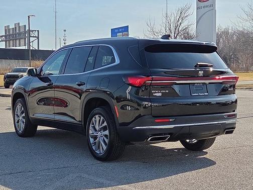 2025 Buick Enclave Preferred FWD