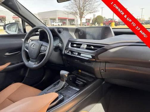 2022 Lexus UX 200 Base