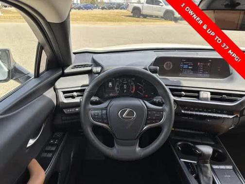 2022 Lexus UX 200 Base