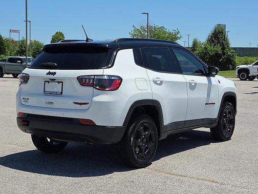 2023 Jeep Compass Trailhawk