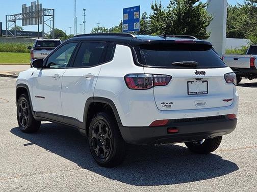 2023 Jeep Compass Trailhawk