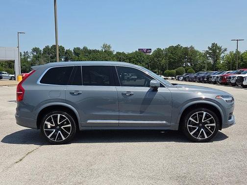 2023 Volvo XC90 B6 Plus 7-Seater