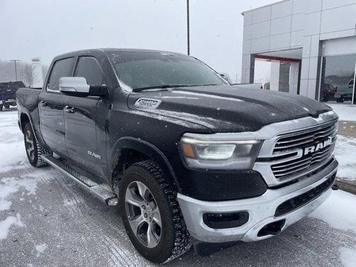 Photo 4 of 20 of 2020 RAM 1500 Laramie