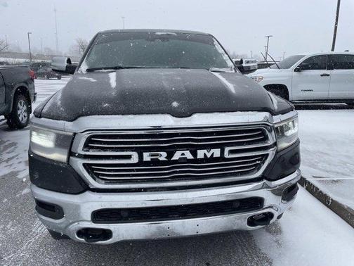 Photo 3 of 20 of 2020 RAM 1500 Laramie