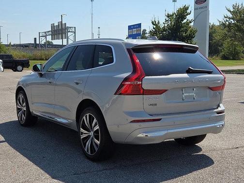 2022 Volvo XC60 B6 Inscription