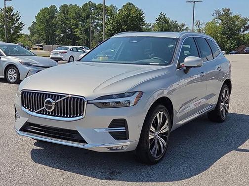 2022 Volvo XC60 B6 Inscription
