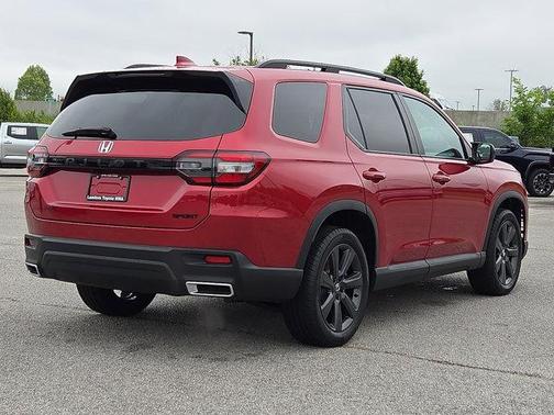 Radiant Red Metallic II 2025 Honda Pilot Sport