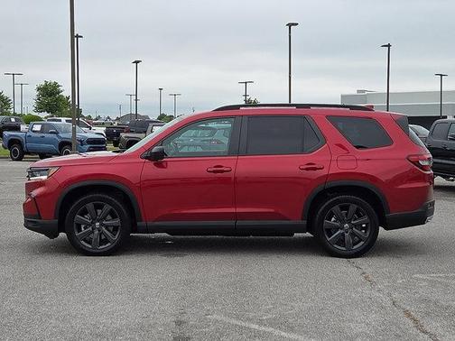 Radiant Red Metallic II 2025 Honda Pilot Sport