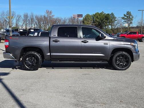 2018 Toyota Tundra SR5