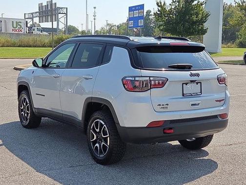 2024 Jeep Compass Trailhawk