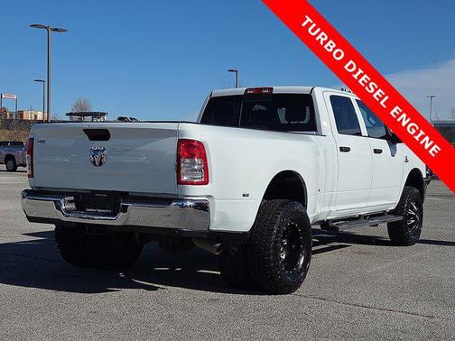 2024 RAM 3500 Tradesman Crew Cab 4x4 8' Box