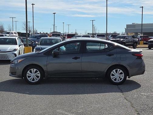2024 Nissan Versa 1.6 S