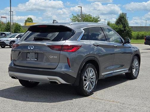 2023 INFINITI QX50 LUXE