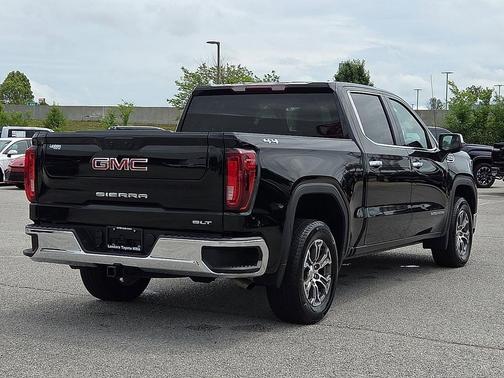 Onyx Black 2024 GMC Sierra 1500 SLT