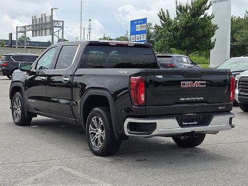 Onyx Black 2024 GMC Sierra 1500 SLT