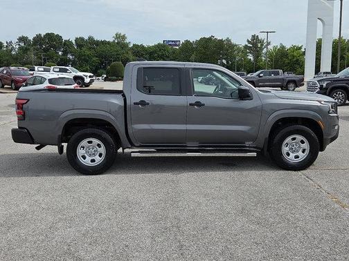 2024 Nissan Frontier S