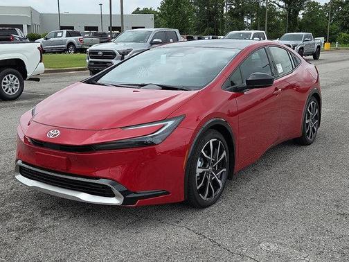 2025 Toyota Prius L