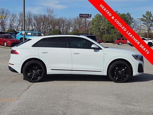 Glacier White Metallic 2025 Audi Q8 55 Prestige