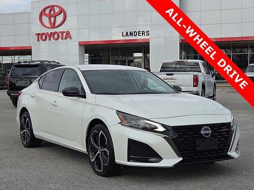 2024 Nissan Altima SR Intelligent AWD