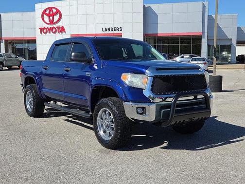 2017 Toyota Tundra SR5