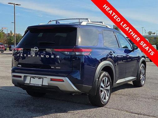 2024 Nissan Pathfinder SL 4WD