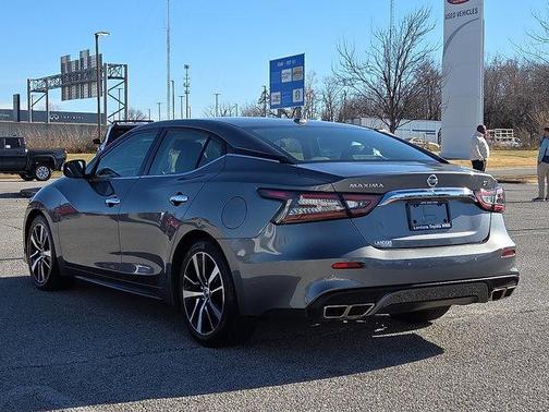 2022 Nissan Maxima SV Xtronic CVT