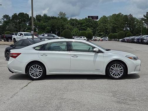 2016 Toyota Avalon Hybrid Limited
