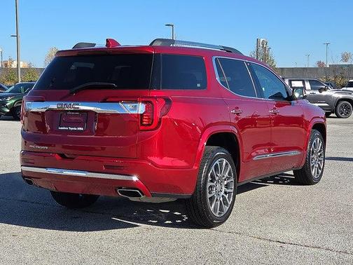 2022 GMC Acadia Denali