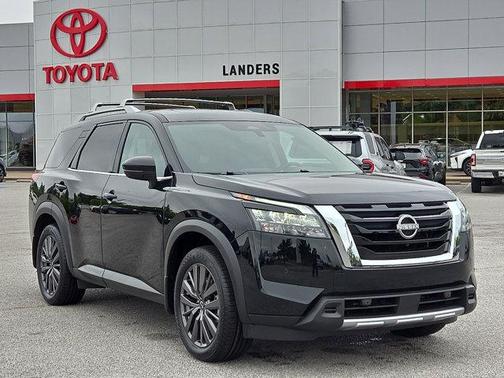 Super Black 2025 Nissan Pathfinder SL FWD