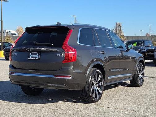 2023 Volvo XC90 B6 Ultimate 7-Seater