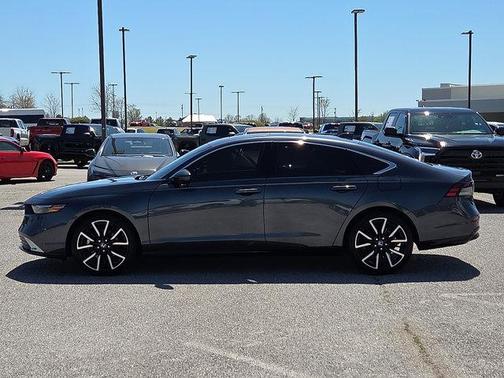 2025 Honda Accord Hybrid Touring