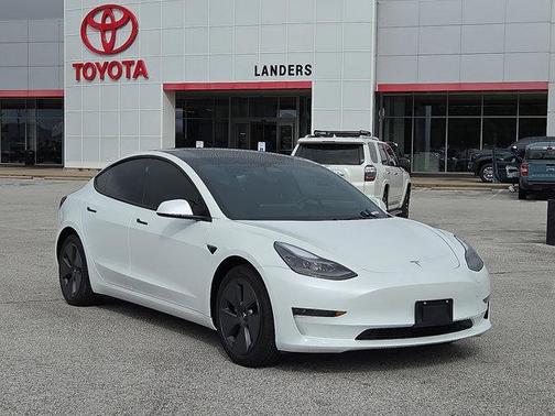 2023 Tesla Model 3 Standard Range