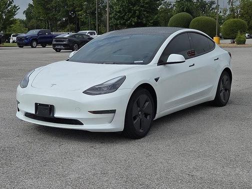 2023 Tesla Model 3 Standard Range