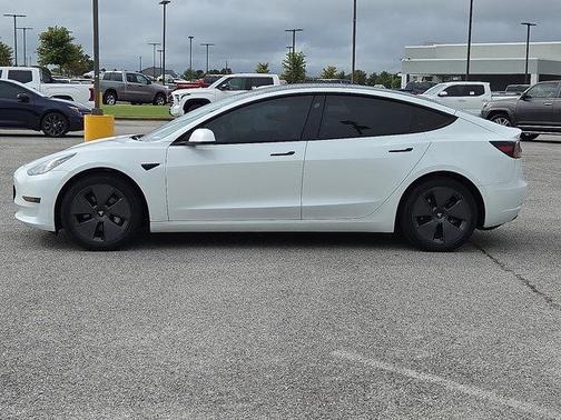 2023 Tesla Model 3 Standard Range