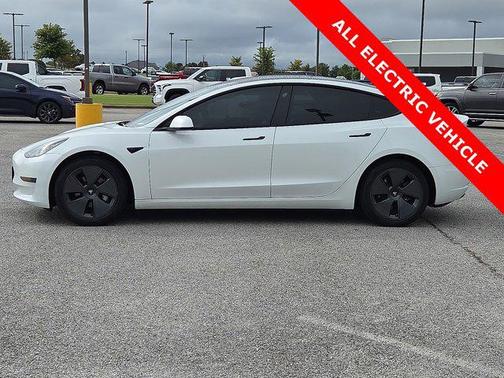 2023 Tesla Model 3 Standard Range