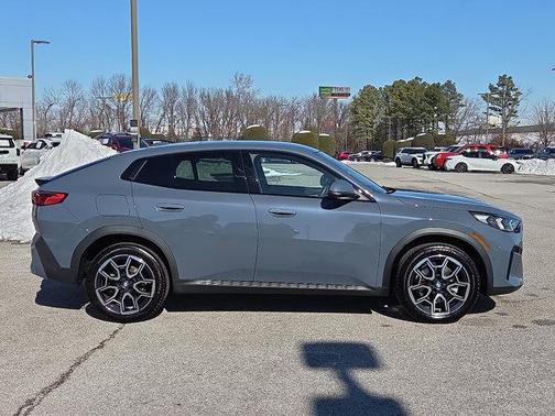 2025 BMW X2 xDrive28i