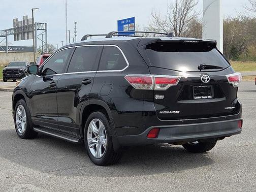 Midnight Black Metallic 2016 Toyota Highlander Limited Platinum