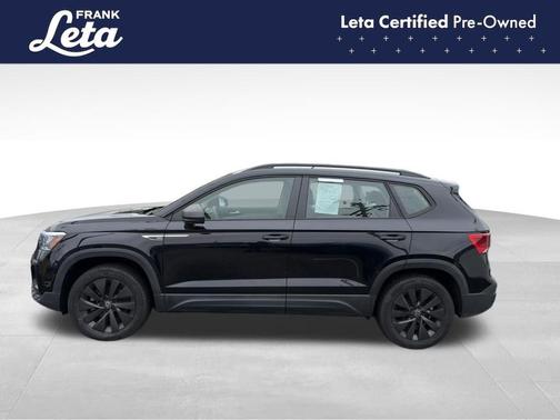 Deep Black Pearl Effect 2022 Volkswagen Taos 1.5T S