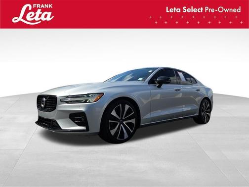 2022 Volvo S60