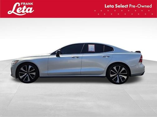 2022 Volvo S60