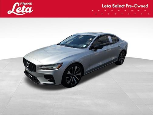 2022 Volvo S60