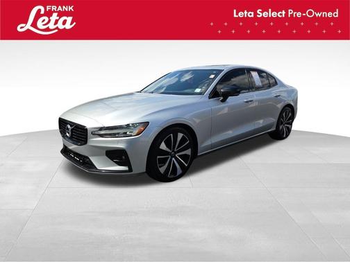 2022 Volvo S60