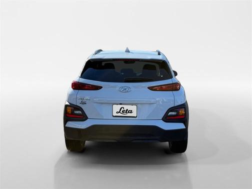 2021 Hyundai KONA SEL Plus